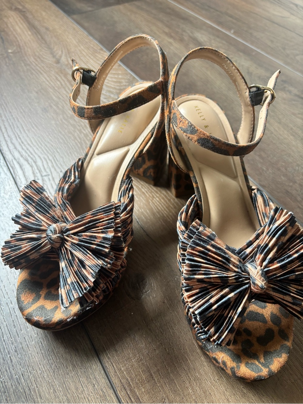 Pleated Bow Leopard Print Block Heel Sandals - Brown